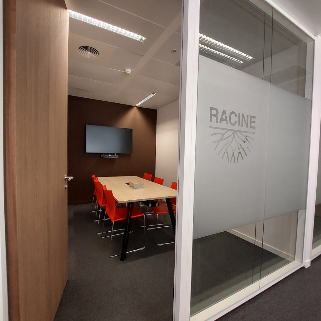 Salle de réunion aménagée